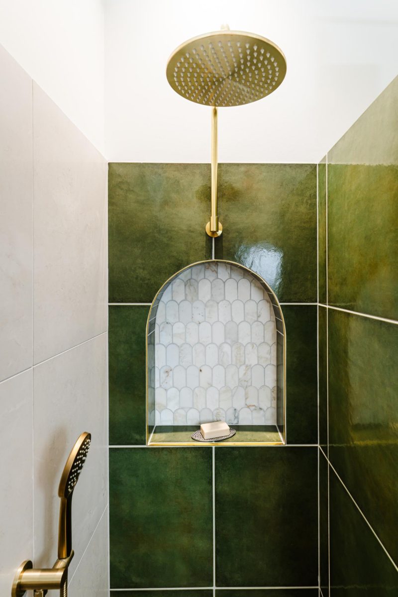 JMJ-INTERIORS-DARWIN-RESIDENTIAL-INTERIOR-DESIGNER-STYLIST-fanning-ENSUITE SHOWER