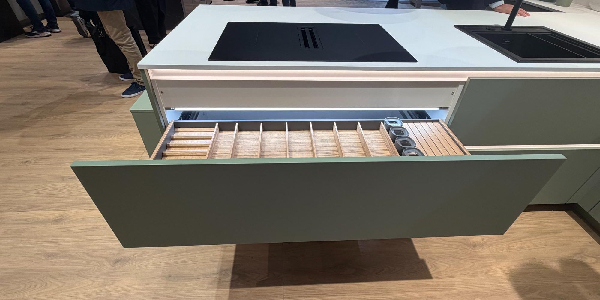 integrated lighting in drawers (1) (1)